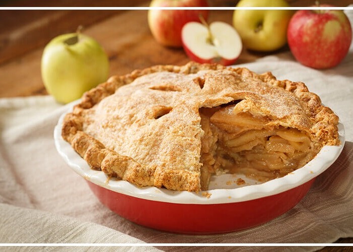 Prepare apple and cinnamon cake
